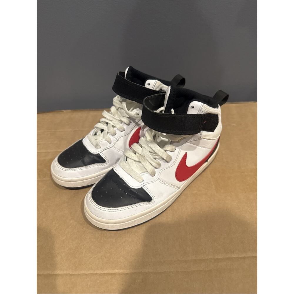 Nike Sz 4Y Big Kids Shoes Court Borough Mid Black White Red Basketball